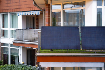 Die perfekte Solaranlage für den Balkon oder die Terrasse